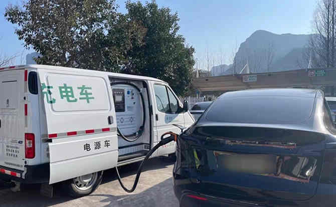 浮梁汽车搭电